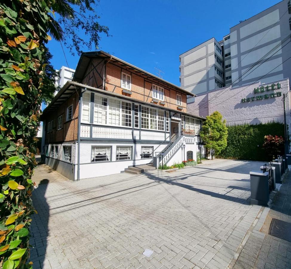Hotel Hermann ブルメナウ エクステリア 写真